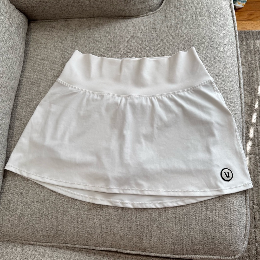 NWOT Vuori Volley Skirt
